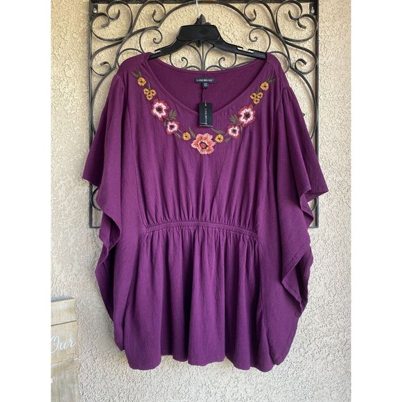 Lane Bryant embroidered flutter sleeve and sides top - size 18/20 - burgundy - Picture 1 of 7